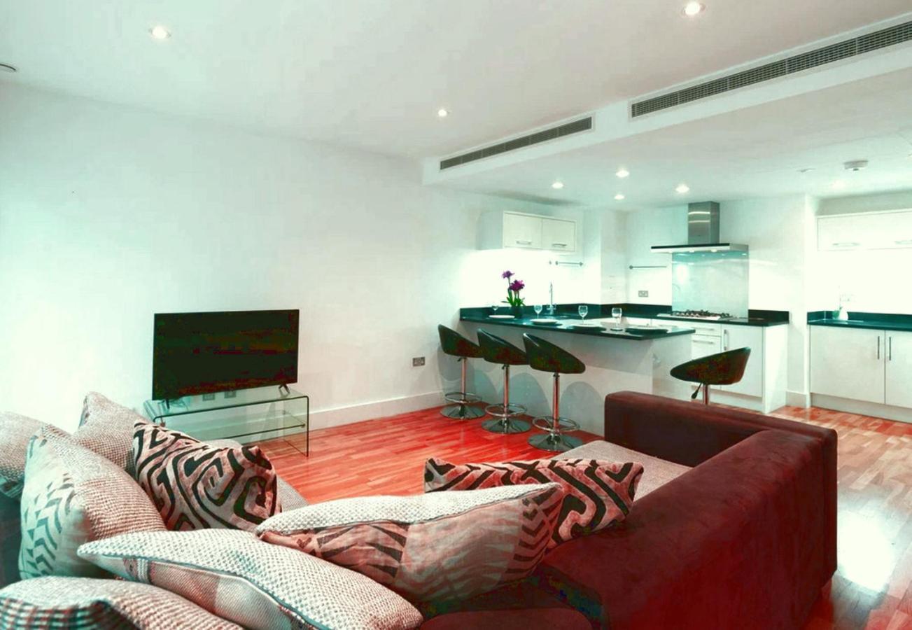 4 Bedrooms Puerta De Alcala * Madri